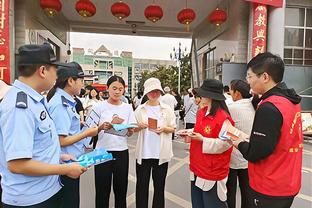 纳斯谈恩比德：他在持续变得更好 喜欢看他攻筐时的样子